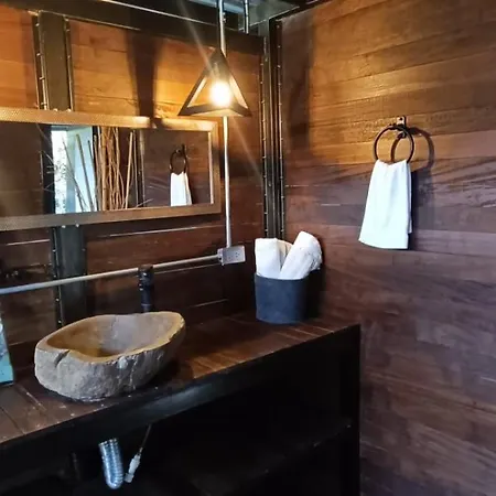 Glamping Montecarlo Lodge Cubo De Madera-Guatape Exterior photo