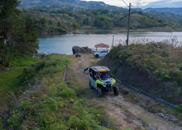 Glamping Montecarlo Lodge Cubo De Madera-Guatape