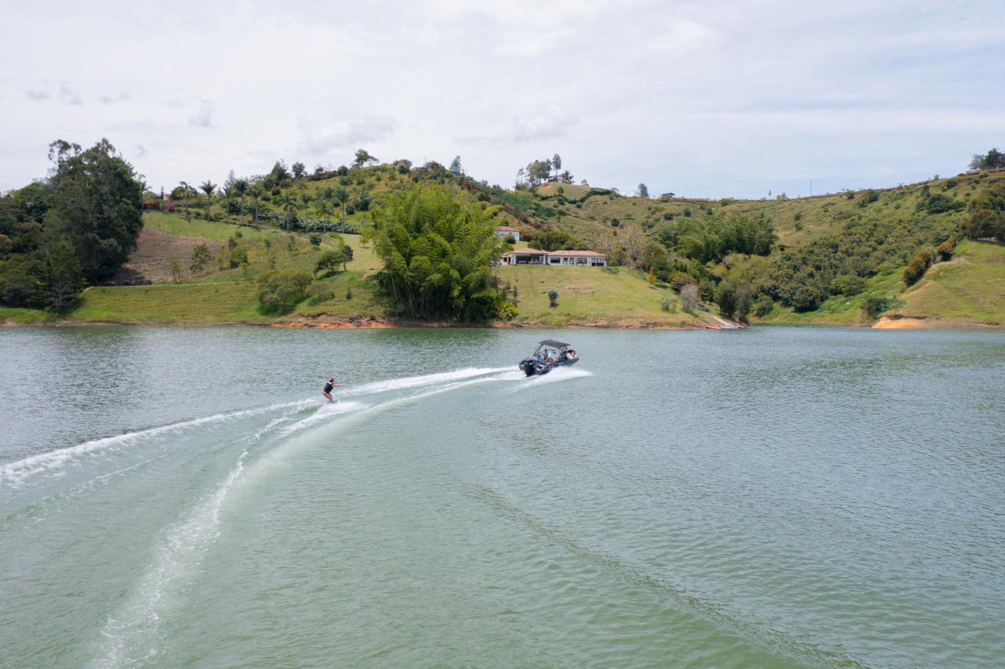Campsite Glamping Montecarlo Cubo De Madera-guatape *