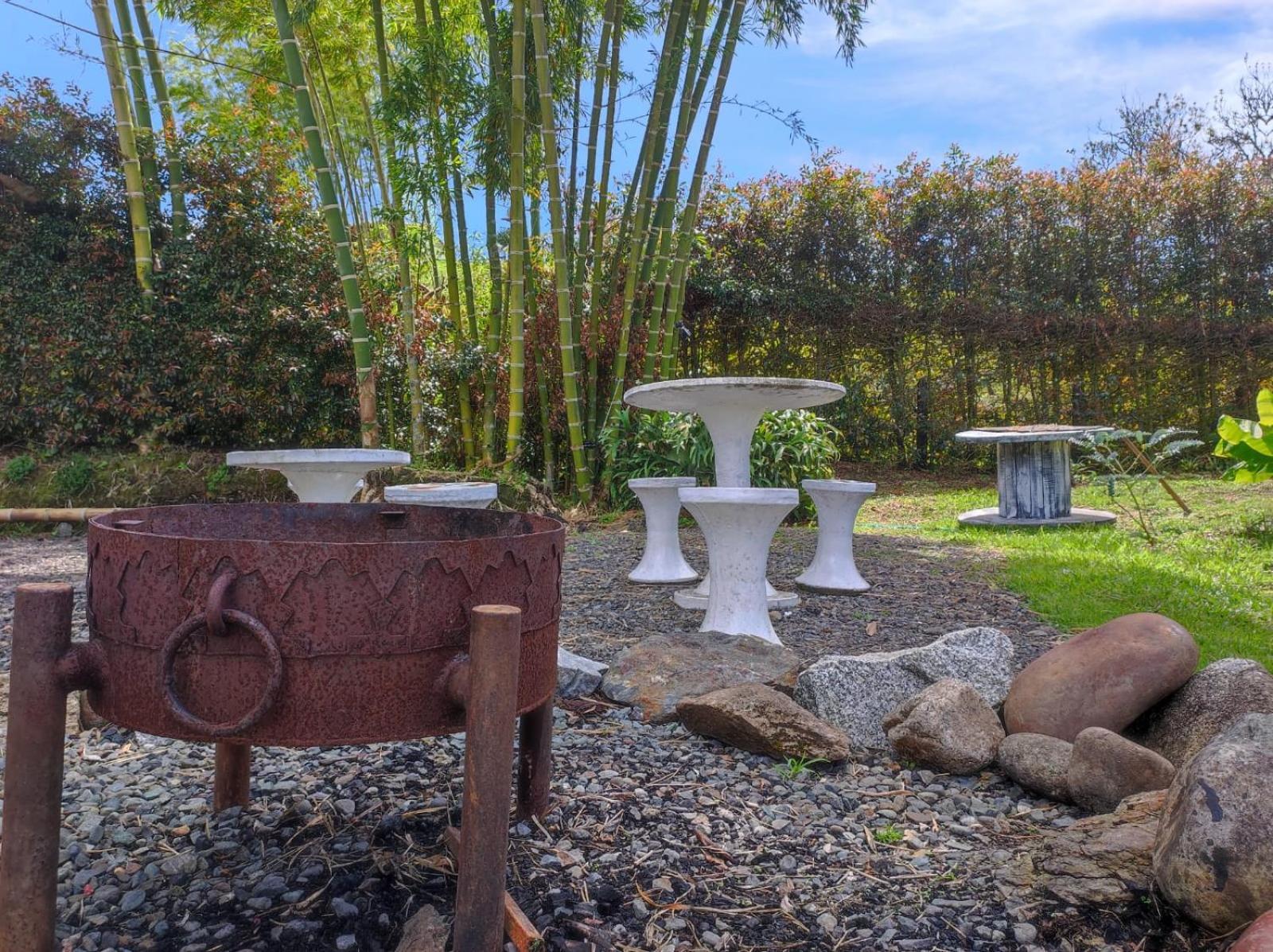 Glamping Montecarlo Cubo De Madera-guatape * Guatape